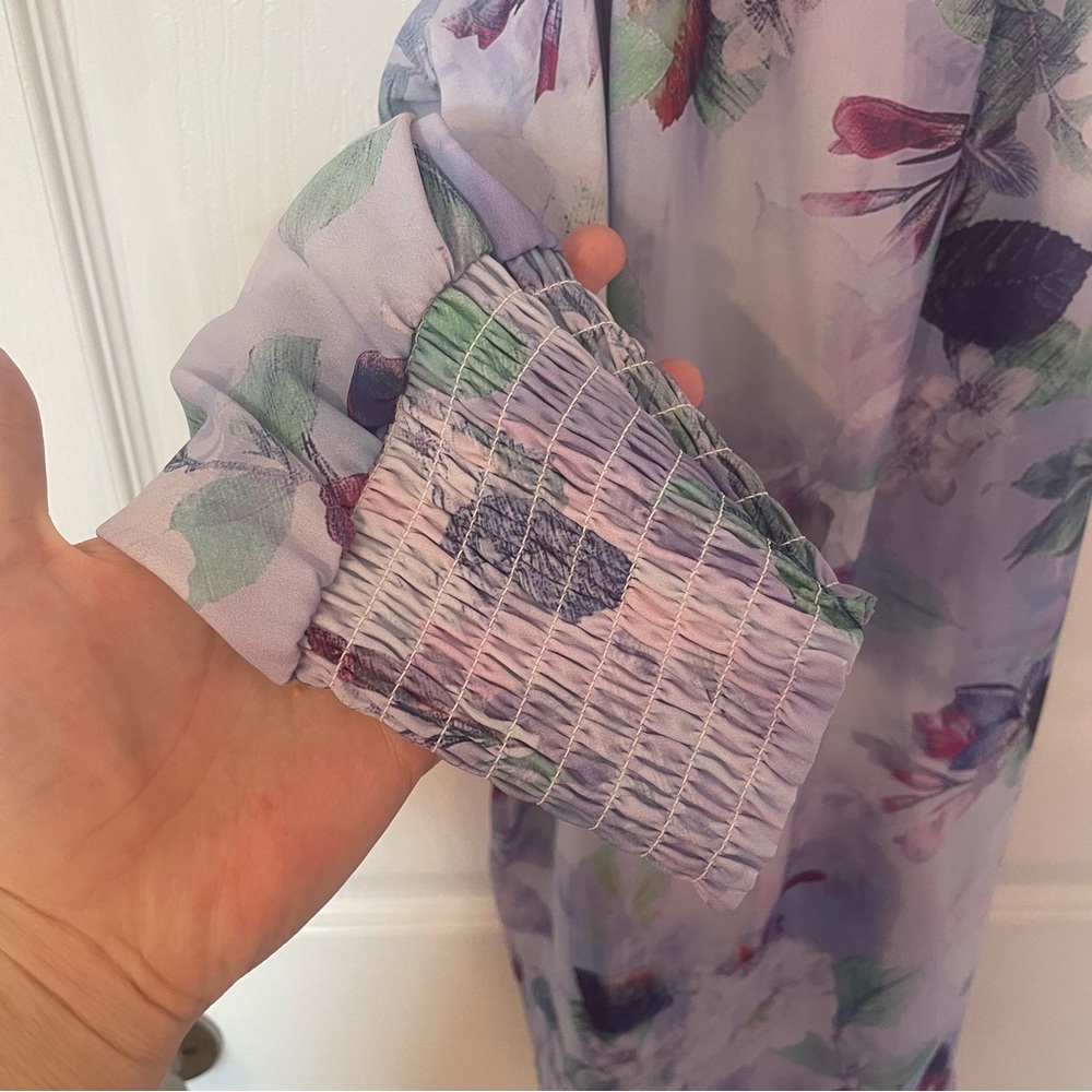 Floral Cold Shoulder Top with Fitted Wrists - Picture 4 of 12